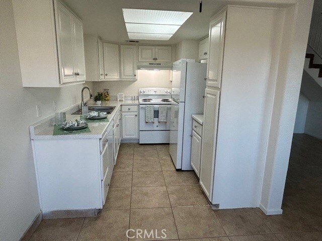 Building Photo - 51020 Eisenhower Dr