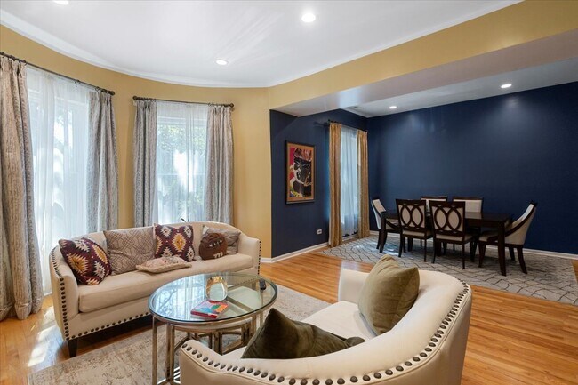 Foto del edificio - 4404 S Prairie Ave
