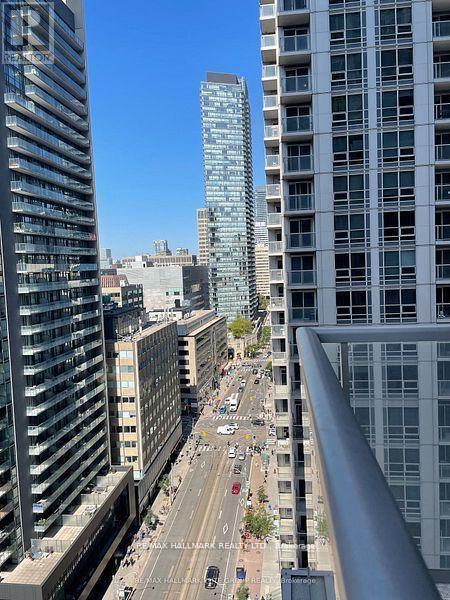 Photo du bâtiment - 761 Bay St.