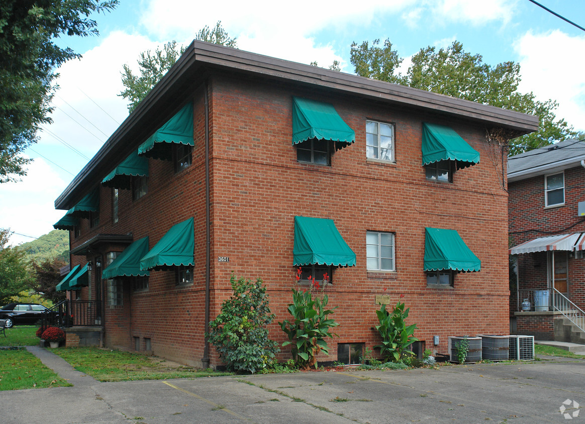 Primary Photo - 3601 Kanawha Ave SE
