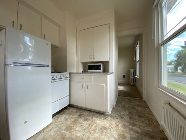 Foto del edificio - 1432 W Knox Ave