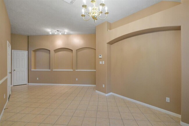 Building Photo - 2610 Easton Springs Ct