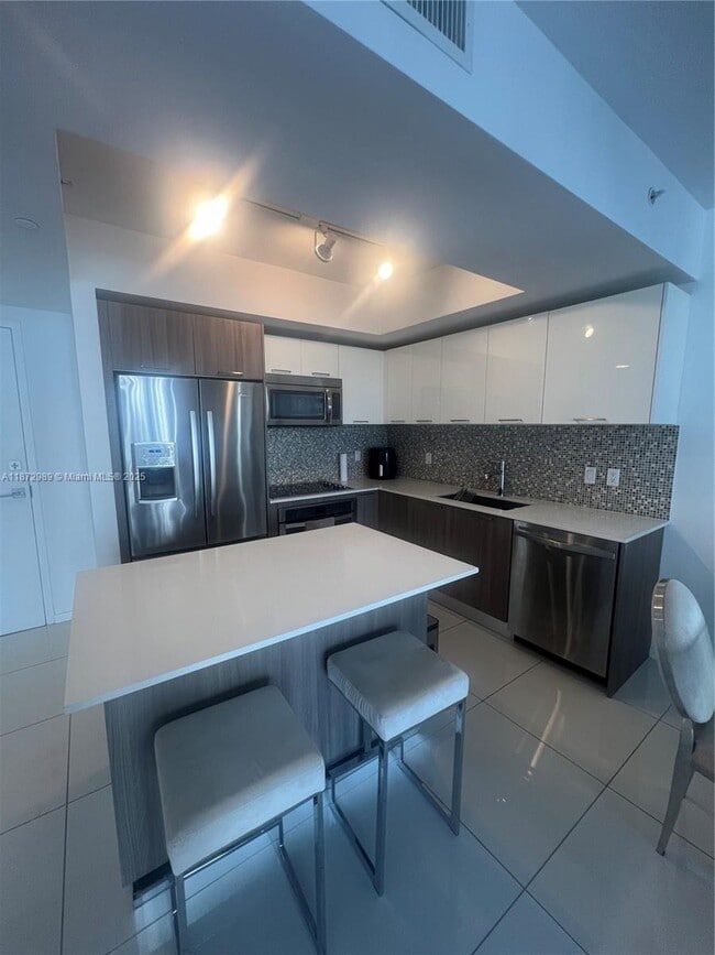 Foto del edificio - 5252 NW 85th Ave