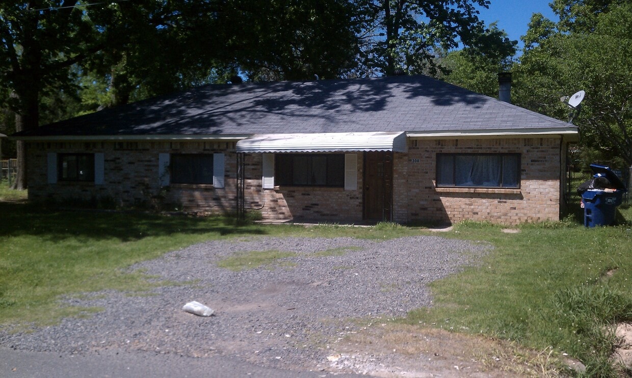 308 W Phelps Ave, Shreveport, LA 71107 House for Rent in Shreveport, LA