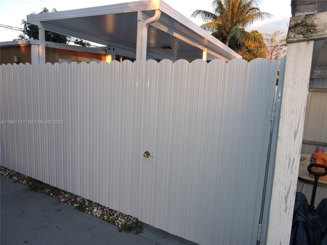 Foto del edificio - 551 E 39th St