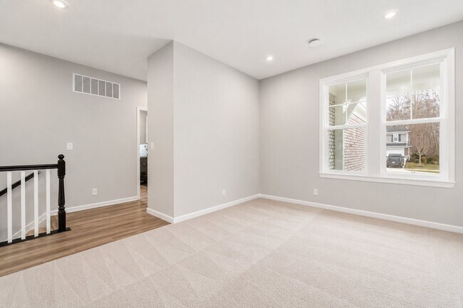 Foto del edificio - 807 Littleton Dr