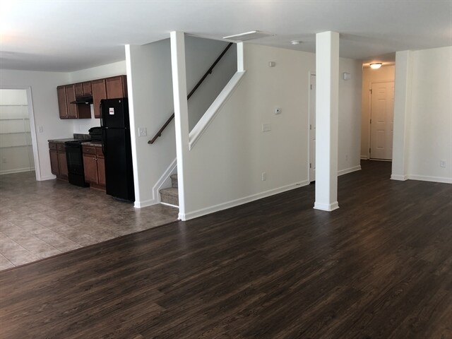 Building Photo - 118 Charndon Way