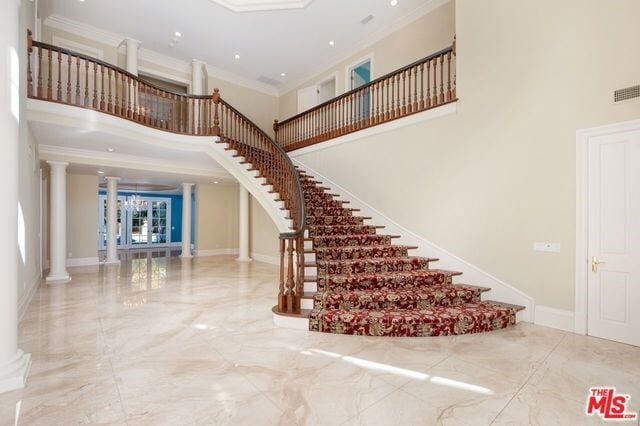 Building Photo - 710 N Rodeo Dr