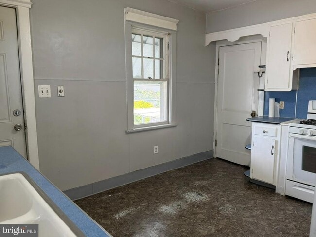 Building Photo - 132 Homecrest Ave