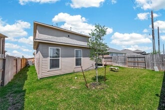 Building Photo - 1010 Gentle Nook Dr