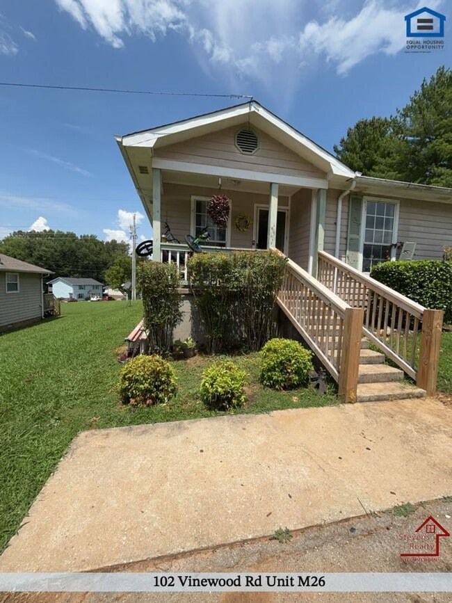 Foto del edificio - 102 Vinewood Rd