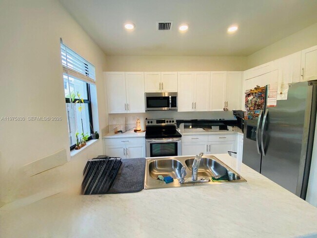 Foto del edificio - 13421 SW 287th Ter