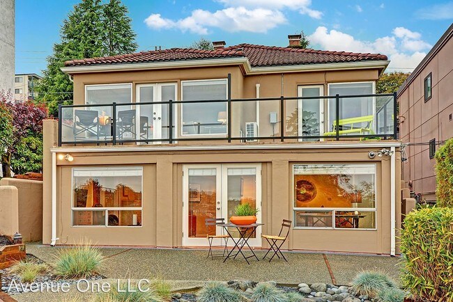Foto del edificio - 2476 Dexter Ave N