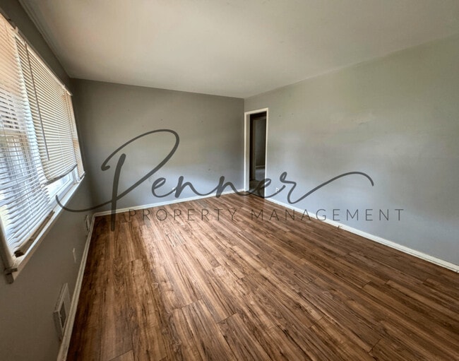 Building Photo - 13608 E 38 Terrace S