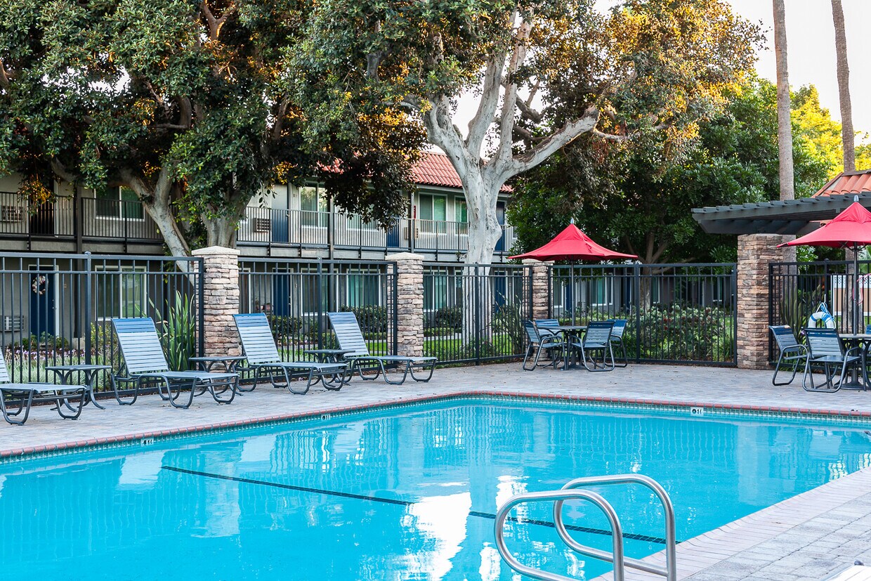 The Courtyards Apartments Norwalk, CA