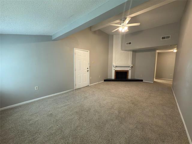 Foto del edificio - 9696 Walnut St