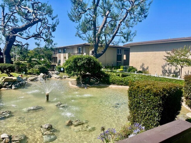 Foto del edificio - Woodlake Apartments