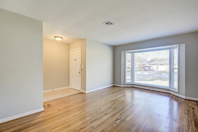 Foto del edificio - 2318 Haverhill Dr
