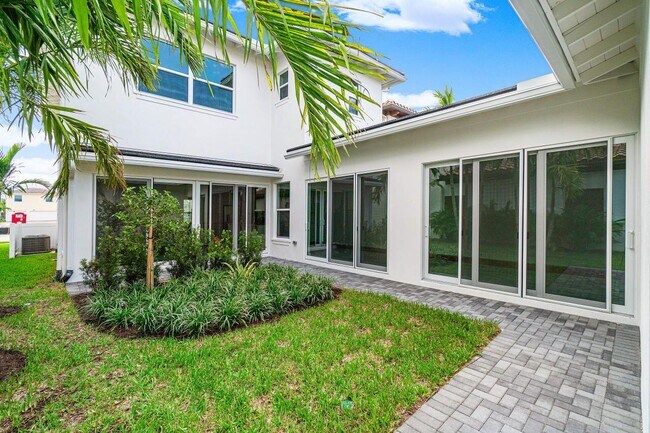 Building Photo - 13354 Machiavelli Way