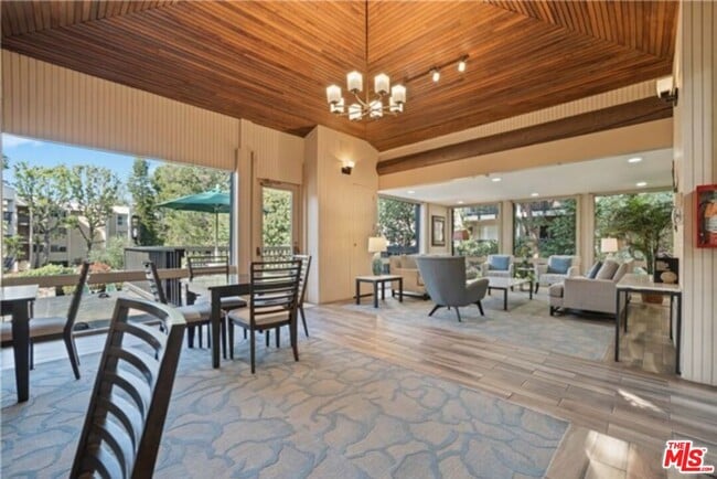 Building Photo - 8314 Raintree Cir
