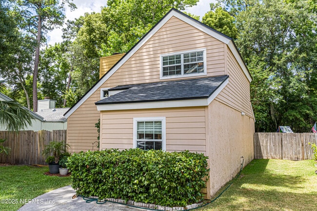 Building Photo - 8542 Goldeneye Ln