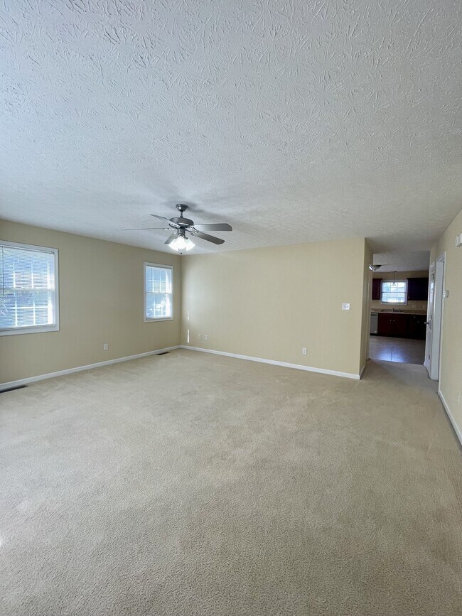 Foto del edificio - 525 Northwynd Cir