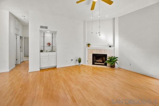 Foto del edificio - 5170 Clairemont Mesa Blvd