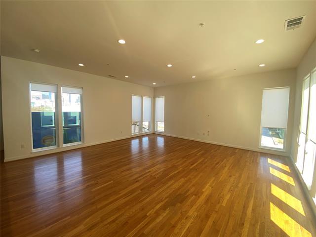 Foto del edificio - 1505 S Akard St