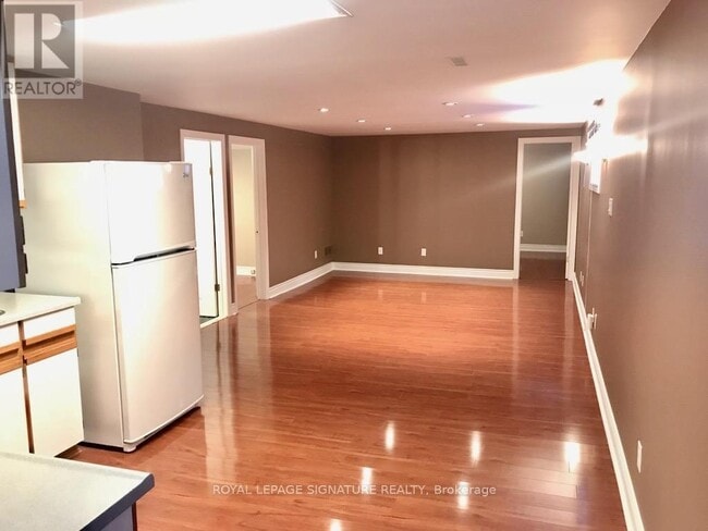 Building Photo - 2667 Sherhill Dr