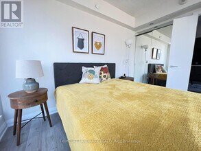 Building Photo - 155 Yorkville Ave