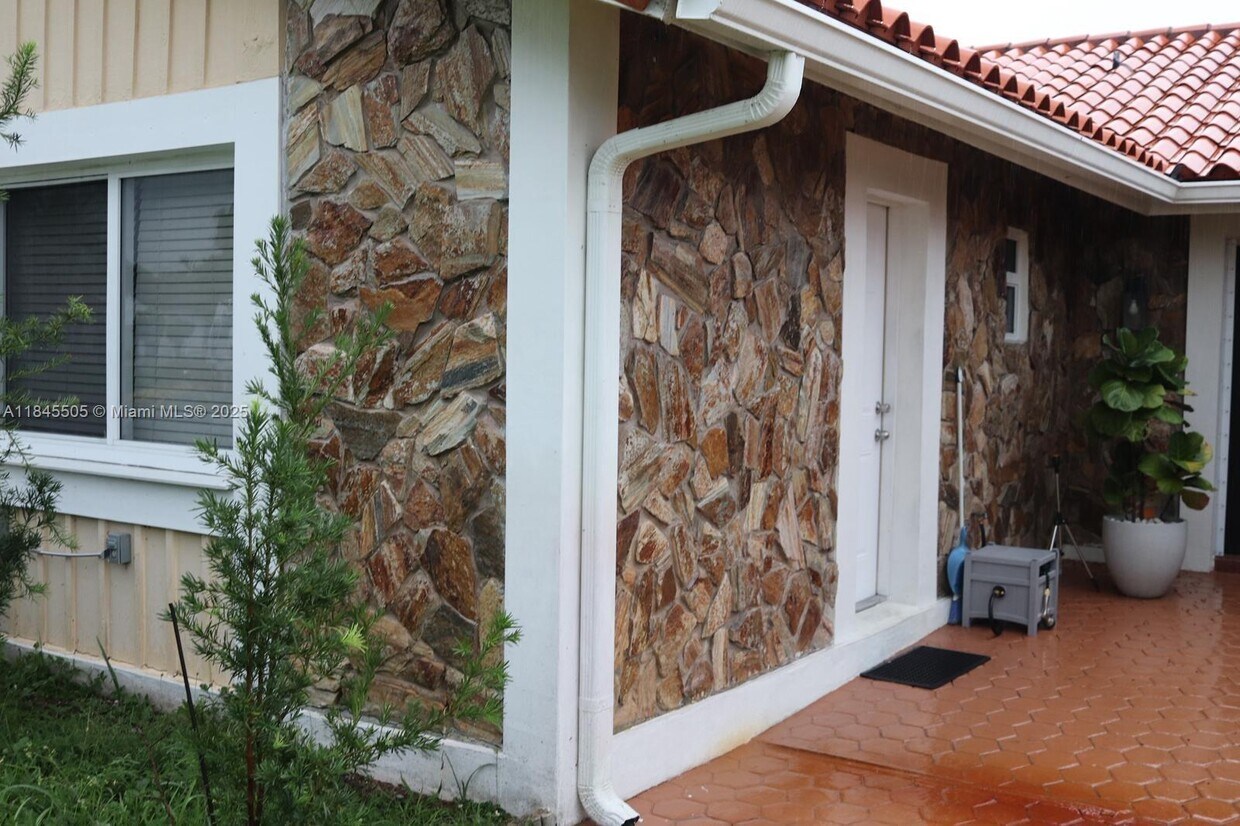 Foto principal - 20022 NW 58th Ct