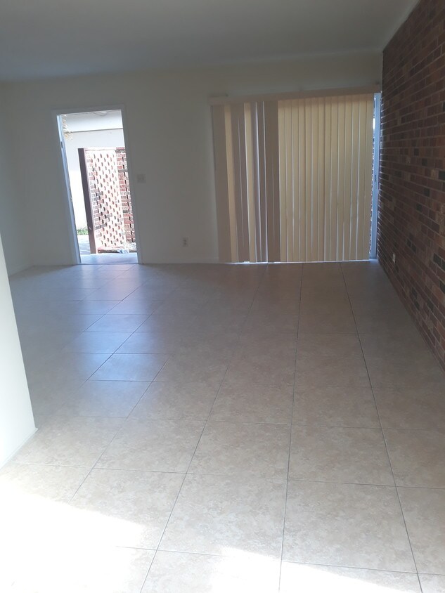 Foto principal - 1755 Forest Hill Blvd