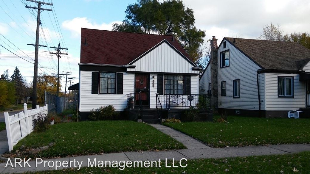 Foto principal - 19480 Mackay St