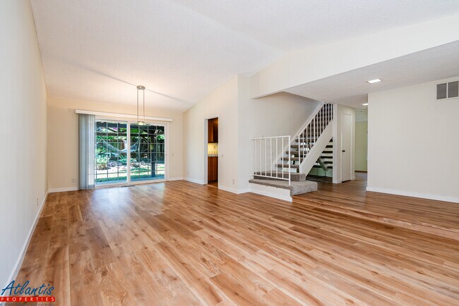 Foto del edificio - 5711 Wheelsman Pl