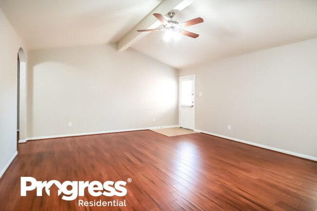 Foto del edificio - 12066 Quartersawn Ln