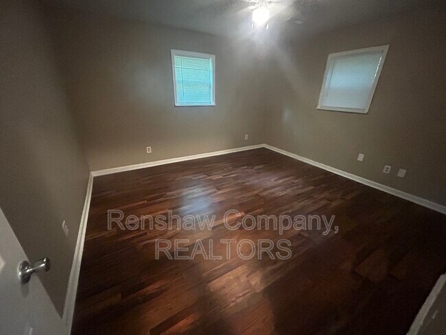 Foto del edificio - 9 Redleaf Pl