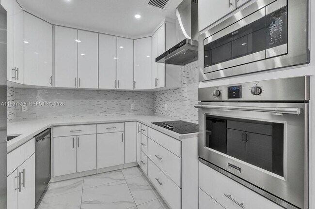 Foto del edificio - 6470 SW 27th St