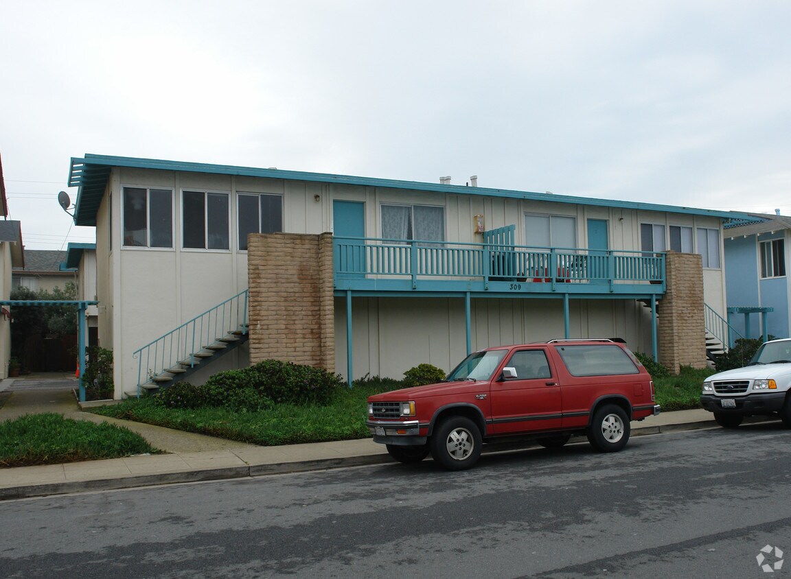 Building Photo - 309 Esplanade Ave