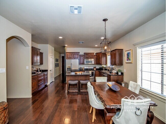 Foto del edificio - "Well-maintained 3-Bedroom, 2-Bathroom Home!"