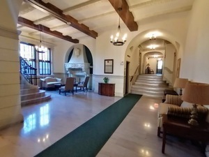Foto del edificio - 1755 E 55th St