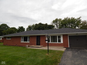 Building Photo - 178 Easy St