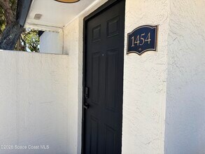 Building Photo - 1454 Guava Ave