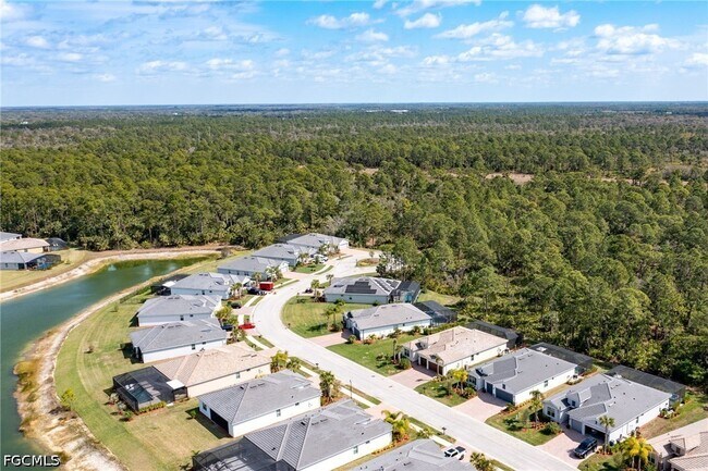 Foto del edificio - 17388 Walnut Run Dr