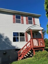 Building Photo - 133 Ridgebury Rd