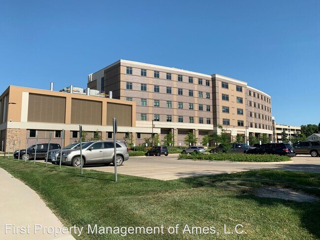 Building Photo - 1125-1127 Kellogg Ave