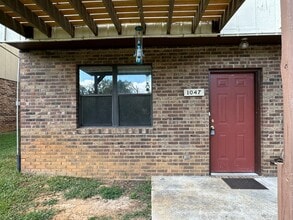 Building Photo - 1047 Kendrick Creek Rd