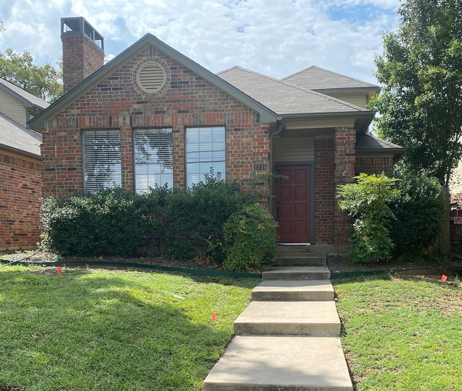 Foto principal - 1736 E Peters Colony Rd
