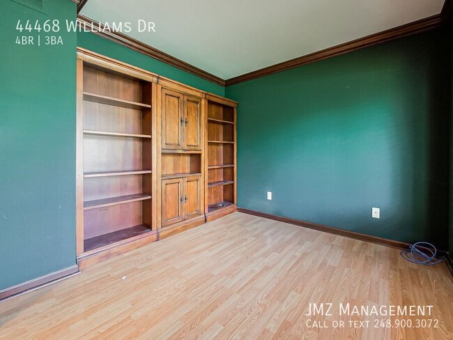Foto del edificio - 44468 Williams Dr