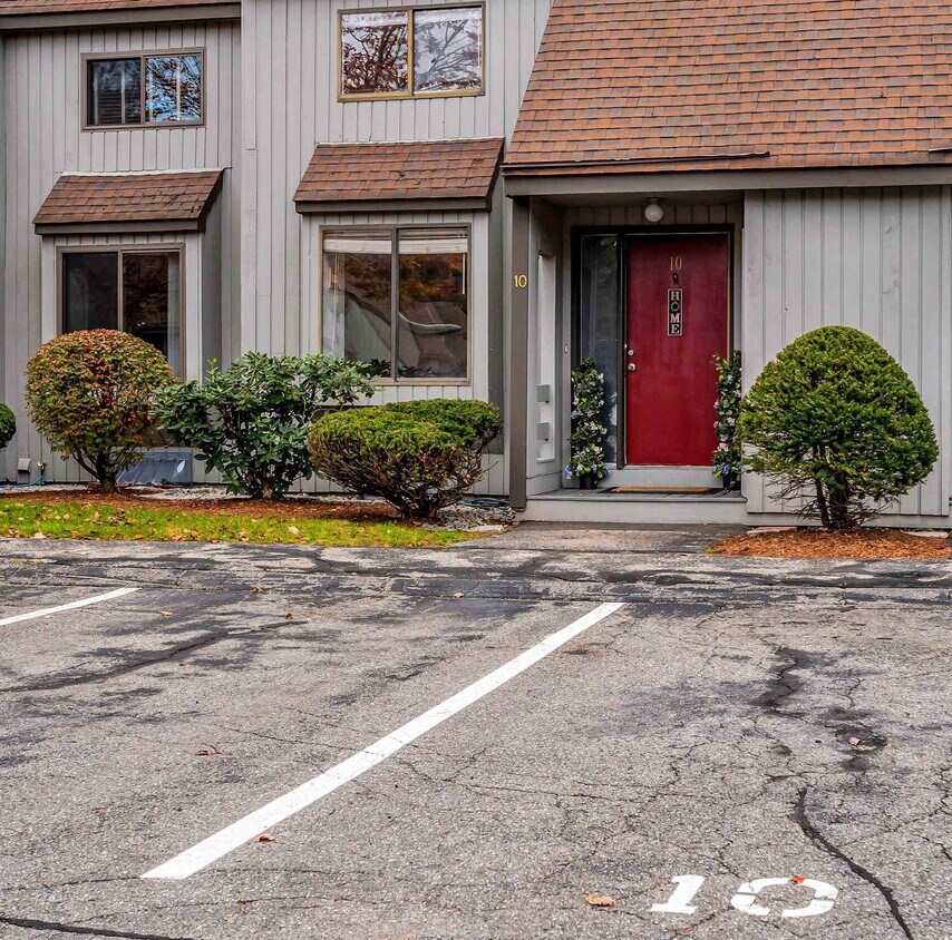 Primary Photo - 10 Kingston Ct