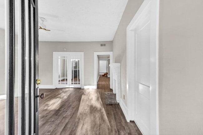 Foto del edificio - Totally Renovated Bungalow